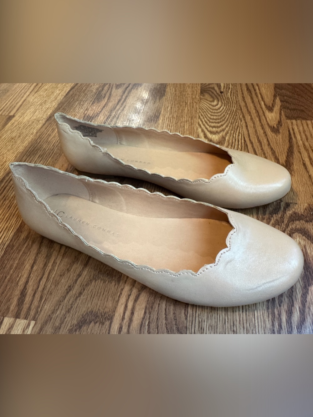 LC Lauren Conrad Scalloped Ballet Flats in Nude
